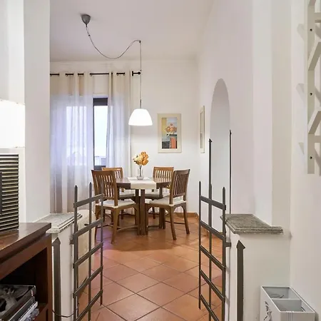 Paola's Place In Navona Róma